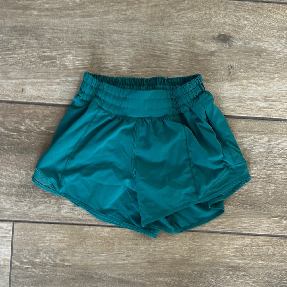 Lululemon Athletica Green Athletic Shorts Lightweight Performance